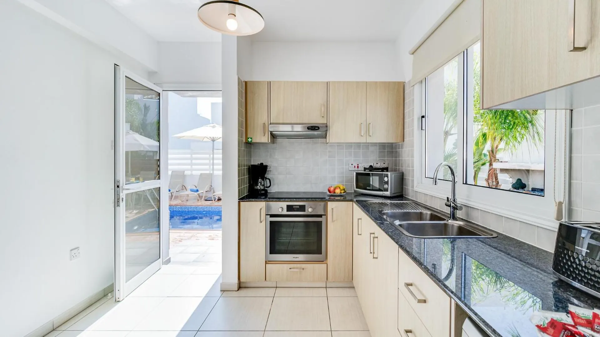 Villa Nissini By Ezoria Villas Ayia Napa