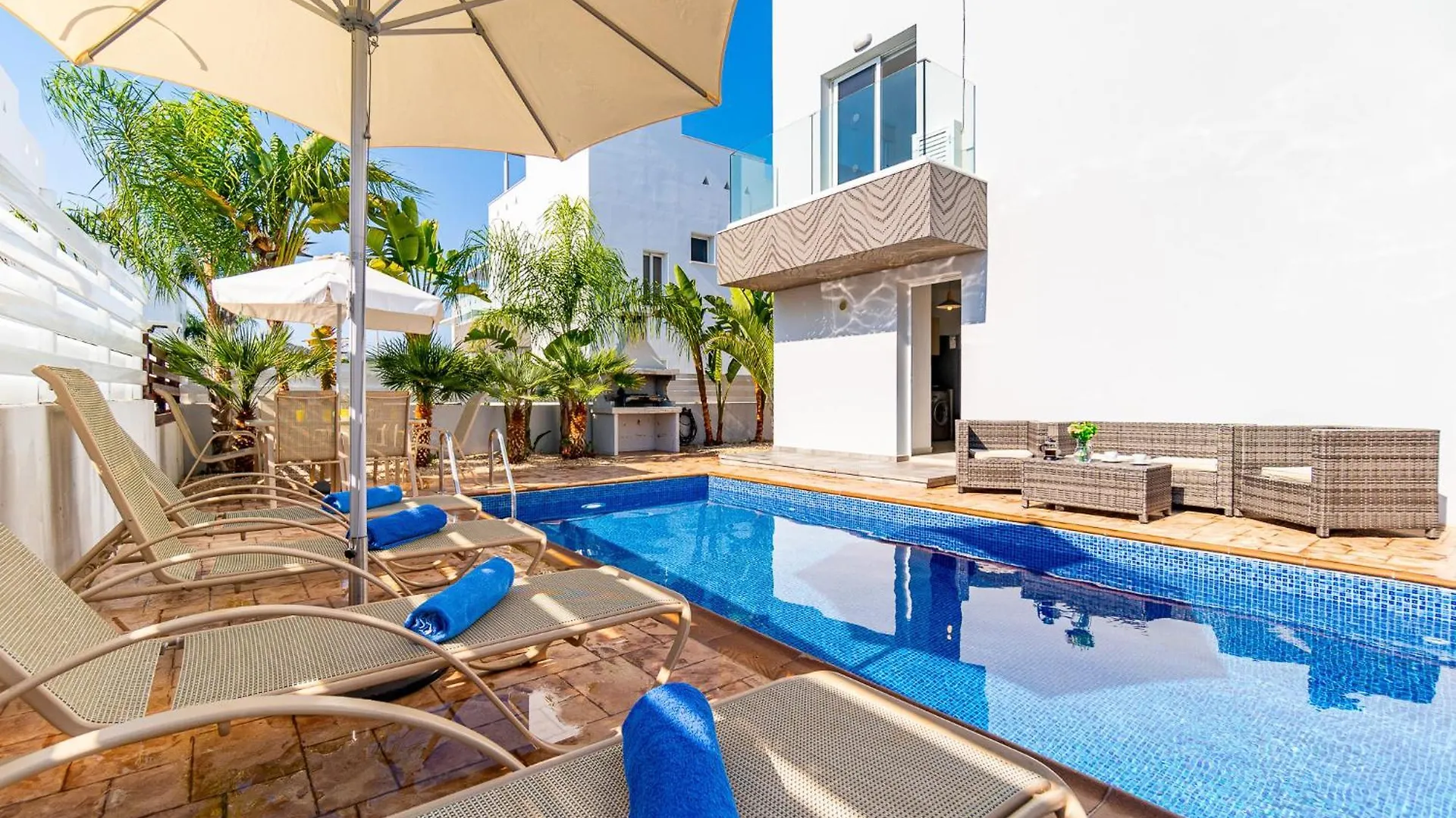Villa Nissini By Ezoria Villas Ayia Napa